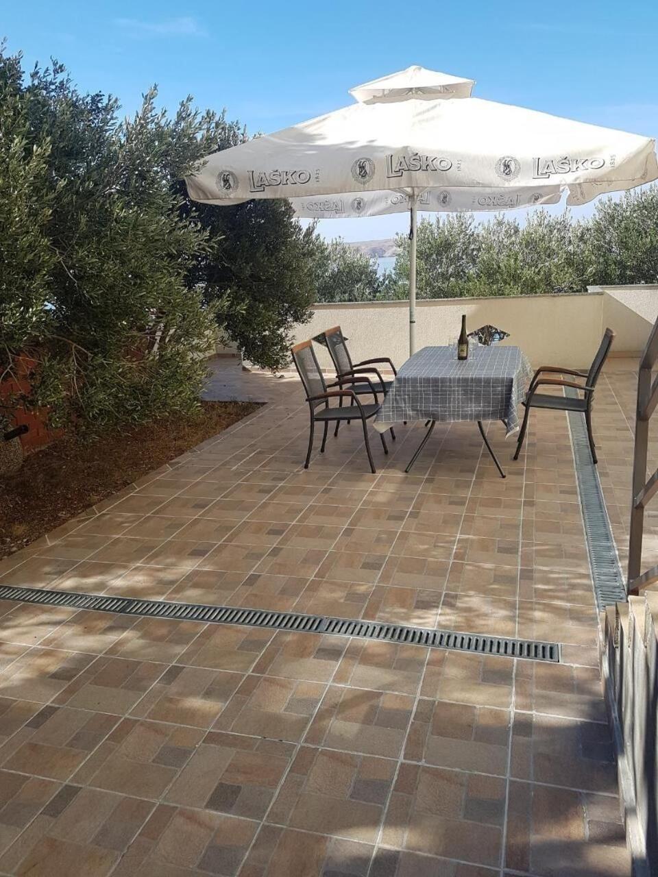 Apartments Domagoj - On The Beach Lukovo Sugarje Exterior photo