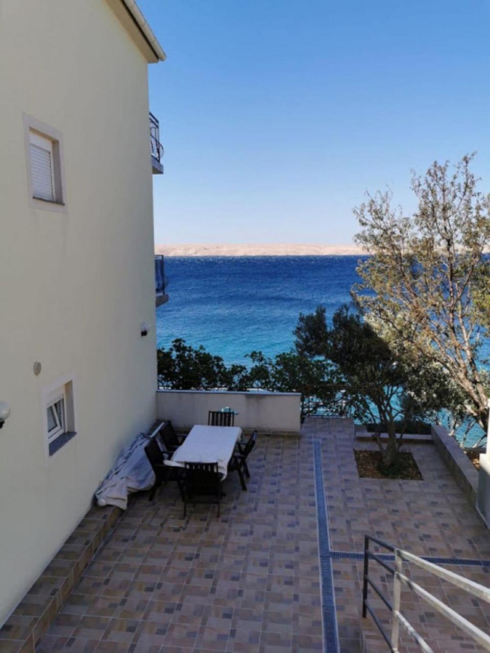 Apartments Domagoj - On The Beach Lukovo Sugarje Exterior photo